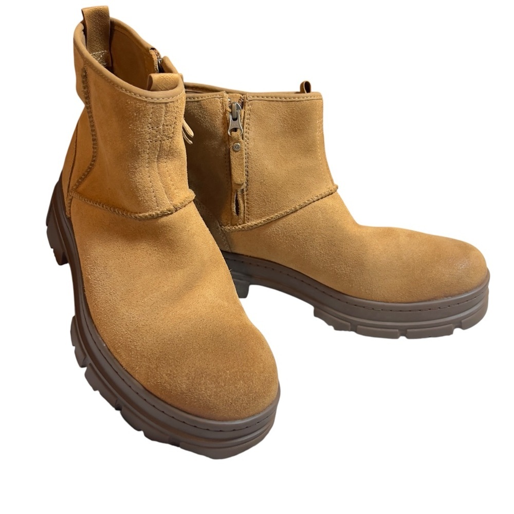 UGG Men’s Skyview Moto Gorpcore Active Pull On Leather Suede Waterproof Boots